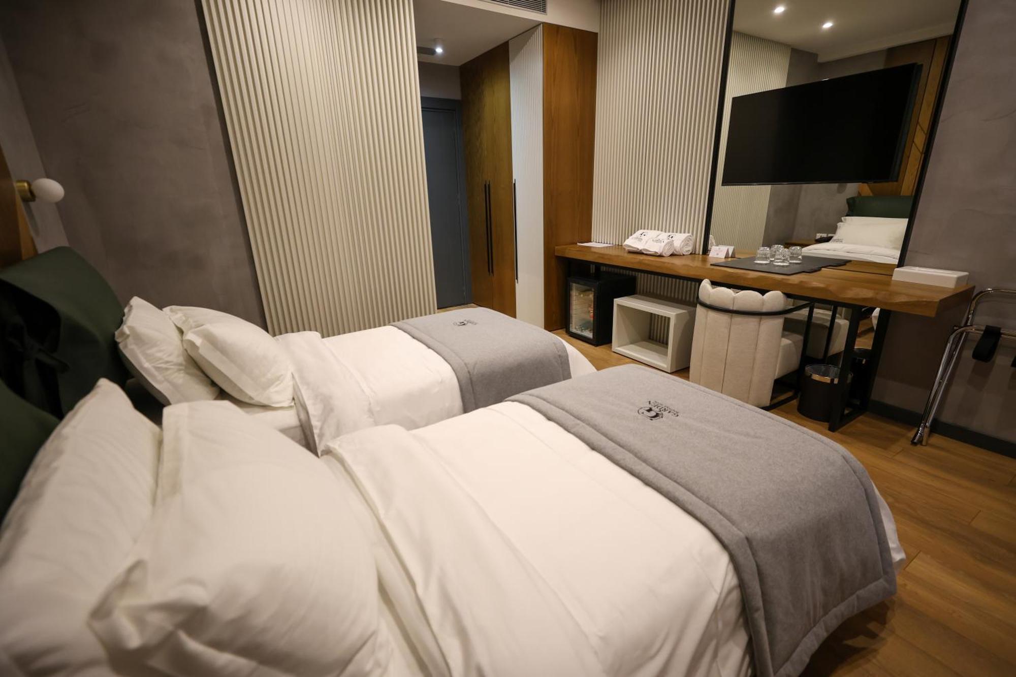 Garden Boutique Hotel Tirana Kültér fotó