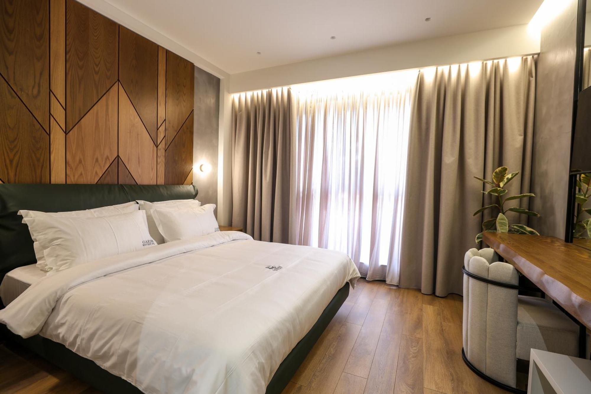 Garden Boutique Hotel Tirana Kültér fotó